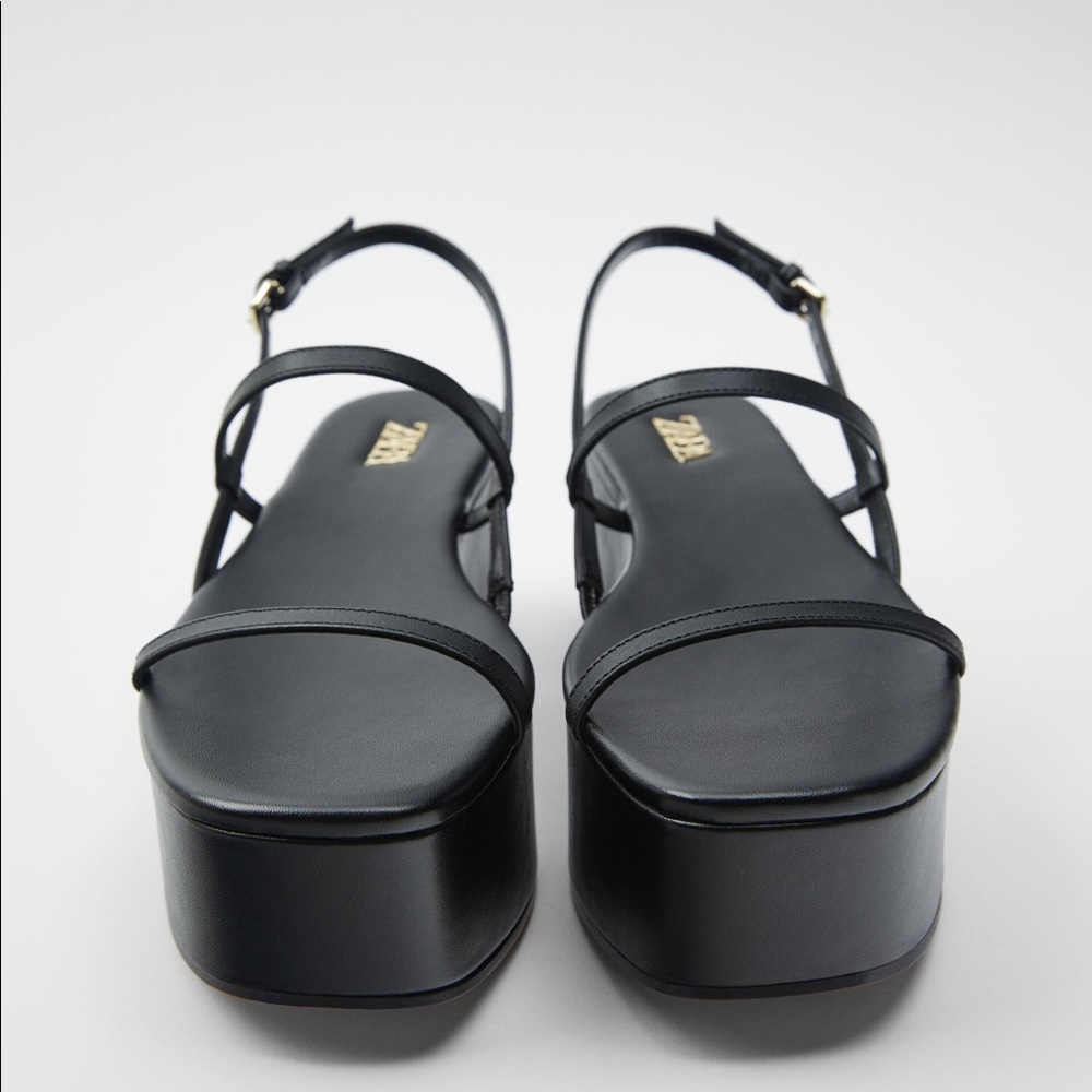 Black platform sandals/heels - Picture 2 of 4